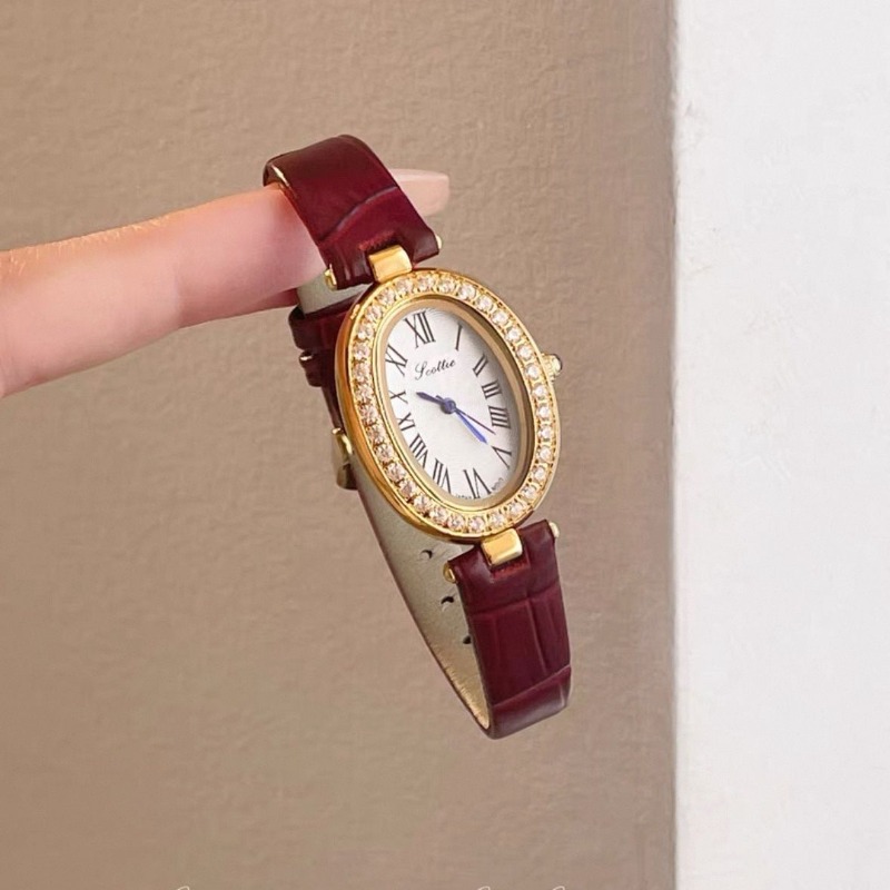 ساعة تشومو النسائية بحزام مرصع - مراجعة Jewelry For Watches وسعره